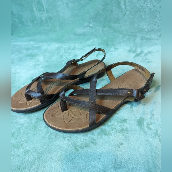 BOC Women's Flower Sole Leather Strappy Sandals 10 - Picture 4 of 6